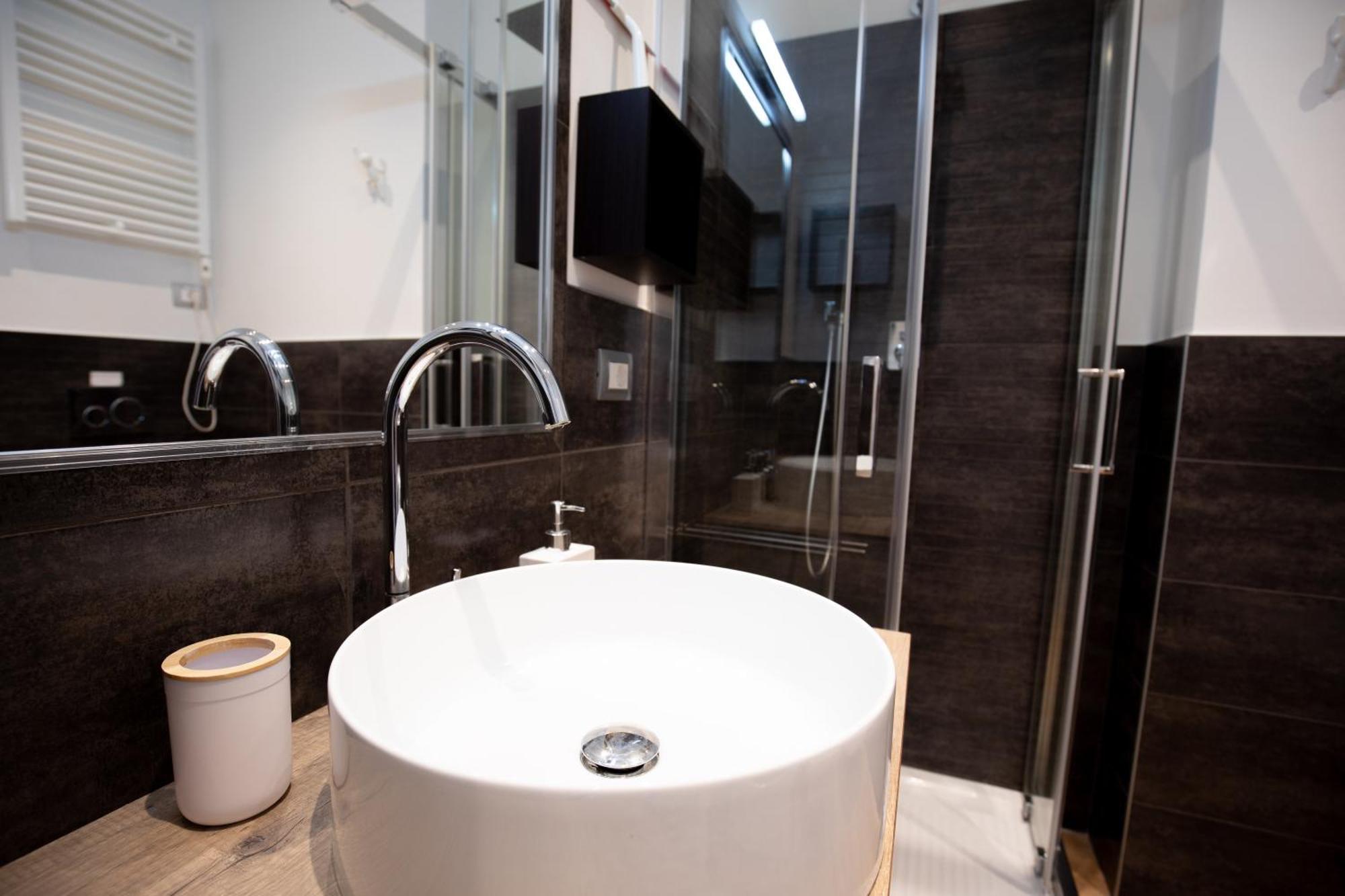 Vinhome Bilocale Con Garage Privato Alba Centro Dış mekan fotoğraf