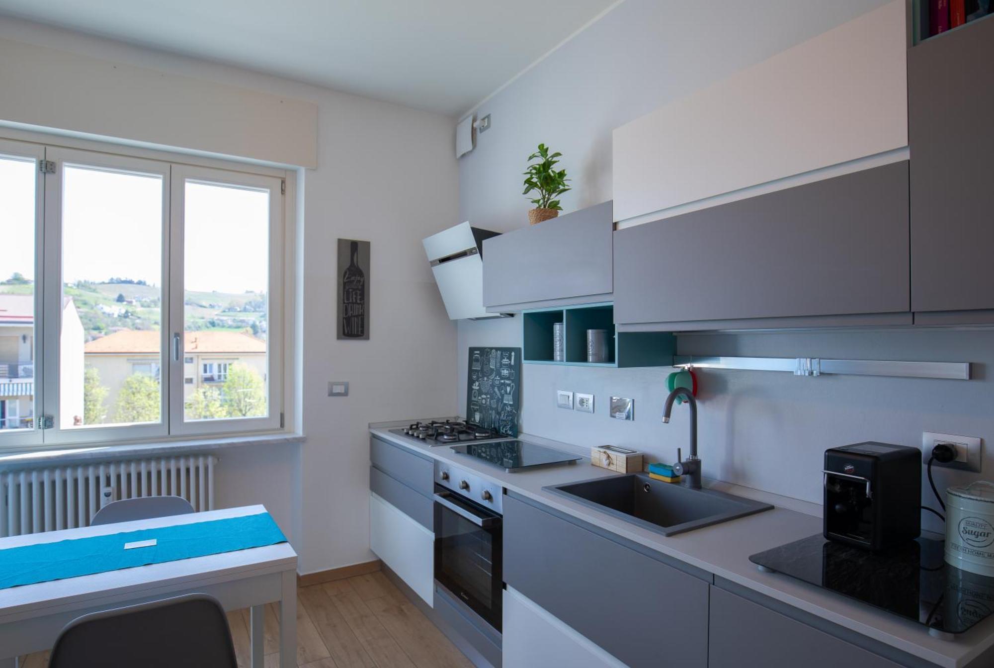 Vinhome Bilocale Con Garage Privato Alba Centro Dış mekan fotoğraf